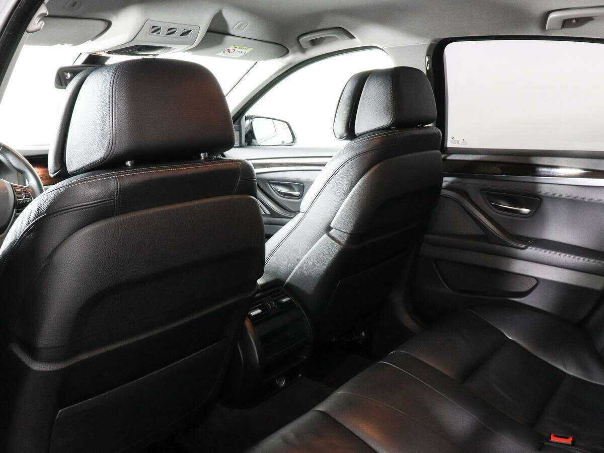 BMW 5 серии 530d xDrive, 2015 Фото №9