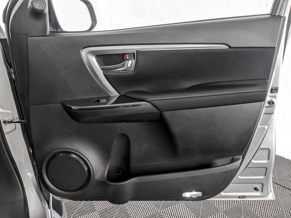 Toyota Fortuner, 2021 Фото №19