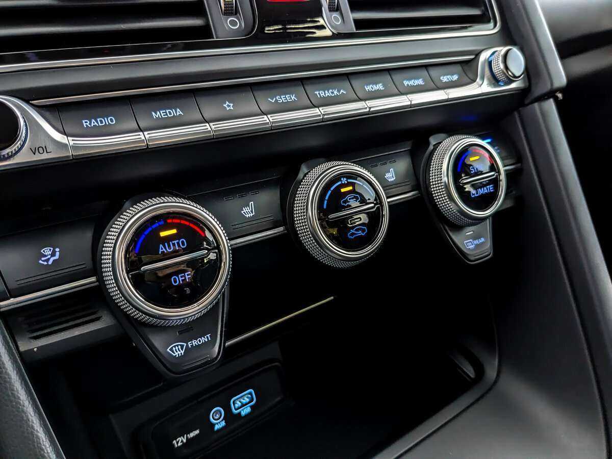 Genesis G70, 2019 Фото №21