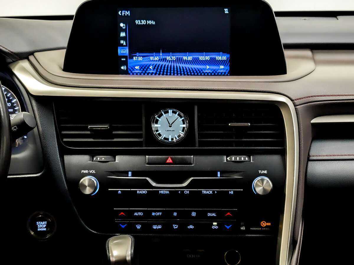 Lexus RX 300, 2019 Фото №12