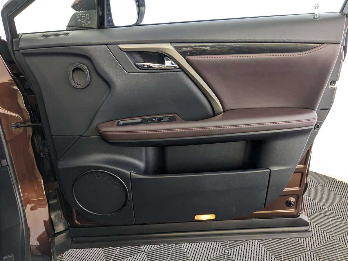 Lexus RX 300, 2019 Фото №20