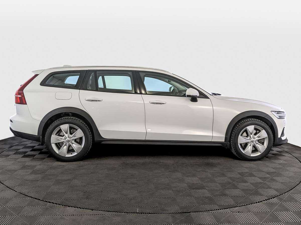 Volvo V60 Cross Country, 2021 - 24 957 км. | Фото №4