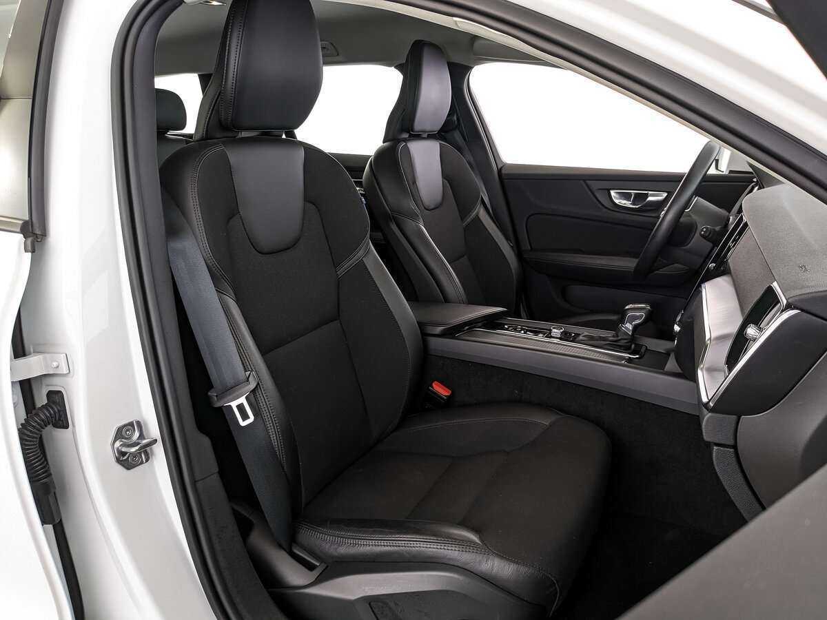 Volvo V60 Cross Country, 2021 Фото №18