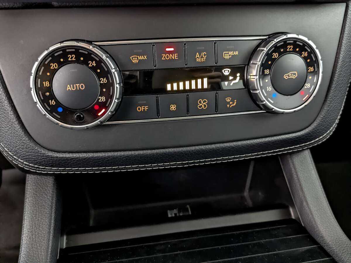 Mercedes-Benz GL-Класс 400, 2014 Фото №24