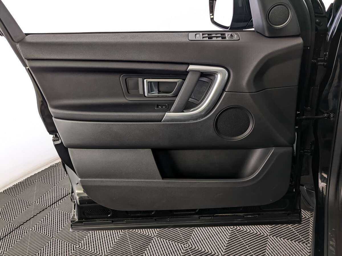 Land Rover Discovery Sport, 2017 Фото №19