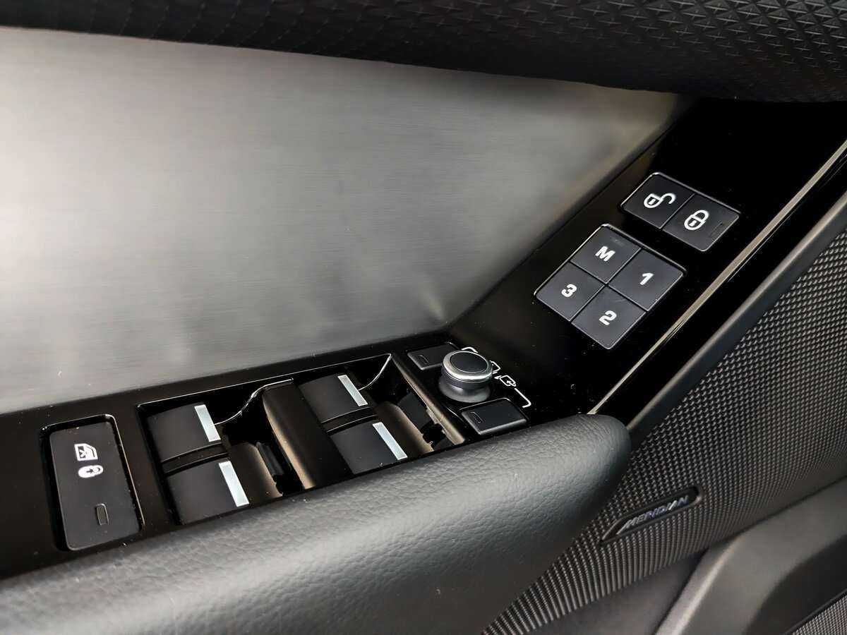 Land Rover Range Rover Velar, 2019 Фото №16