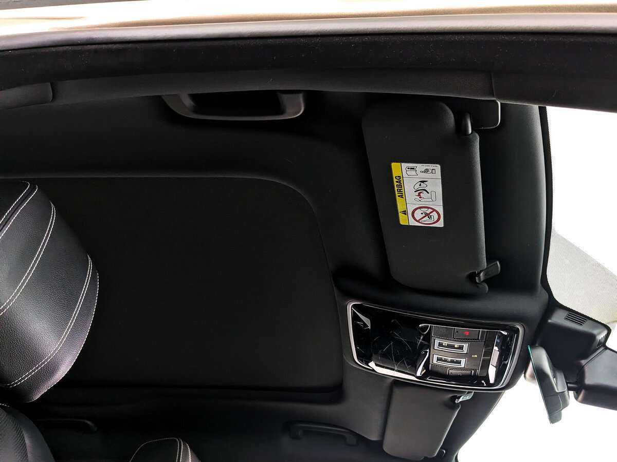 Land Rover Range Rover Velar, 2019 Фото №18