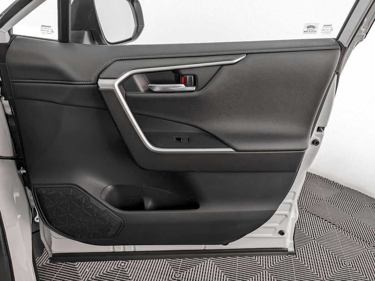 Toyota RAV4, 2020 Фото №20