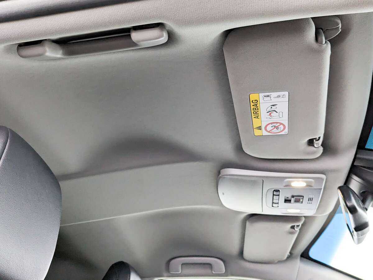 Toyota Camry, 2021 Фото №18