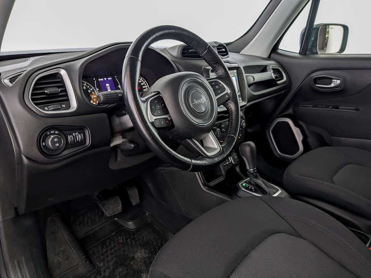 Jeep Renegade, 2018 Фото №12
