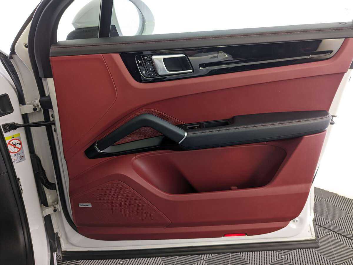 Porsche Cayenne, 2018 Фото №21