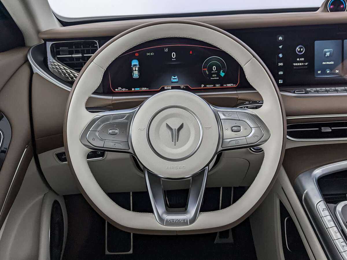 Voyah Free EVR, 2023 Фото №17