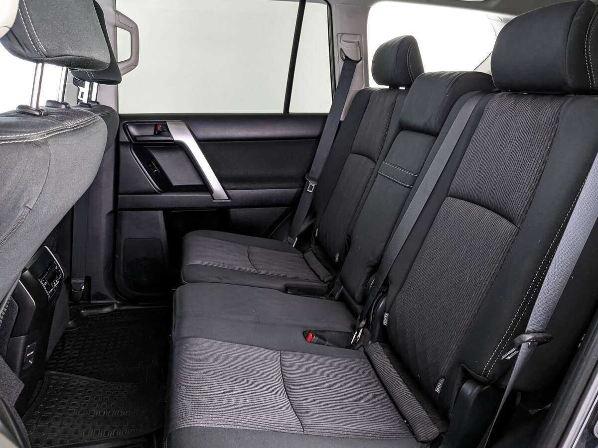 Toyota Land Cruiser Prado, 2020 Фото №15