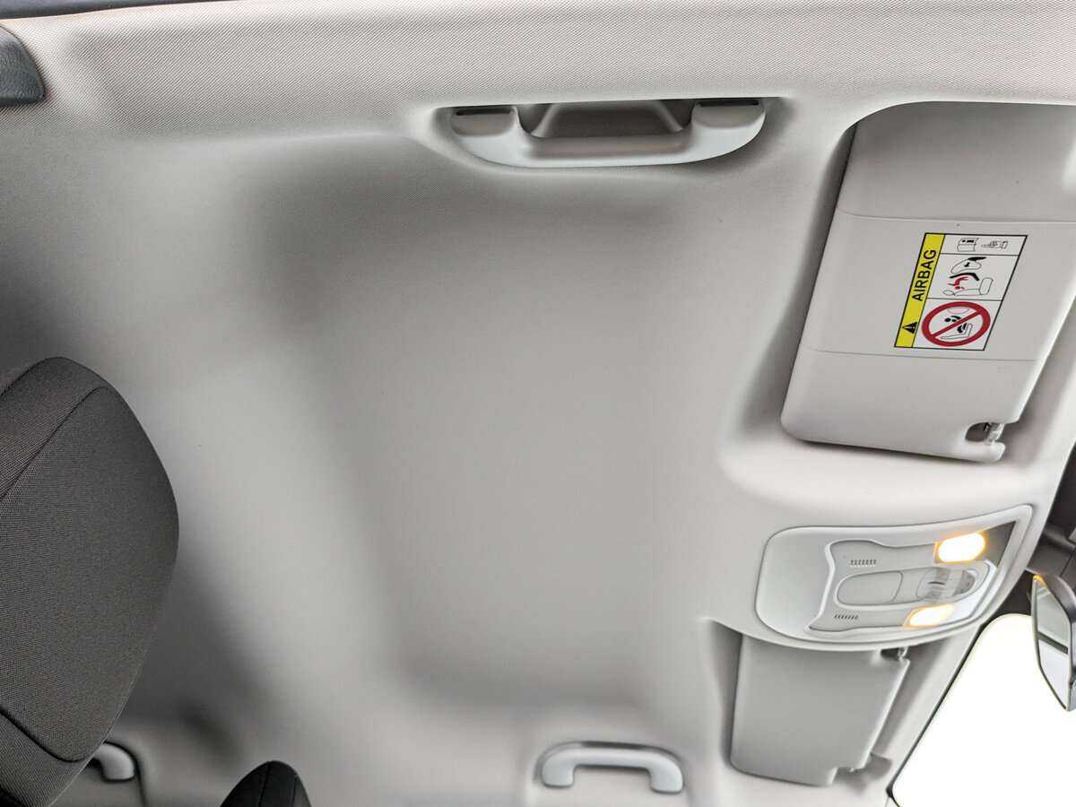 Jeep Renegade, 2017 Фото №18