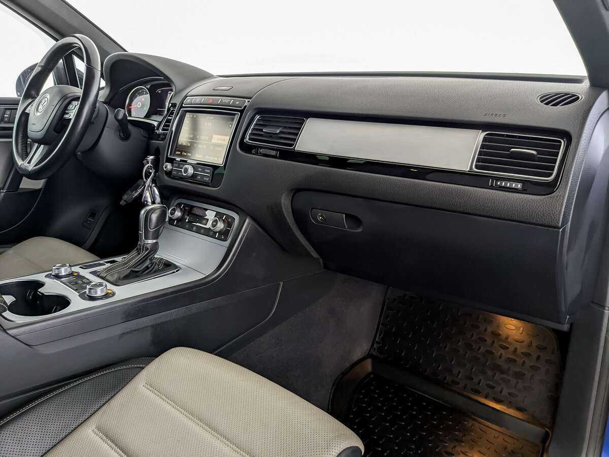 Volkswagen Touareg, 2017 Фото №9