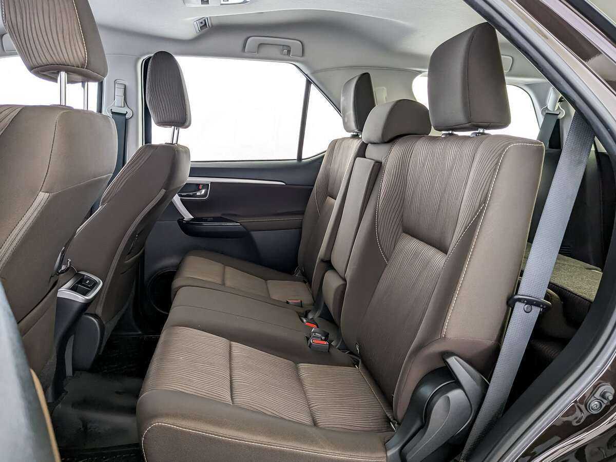 Toyota Fortuner, 2018 Фото №10