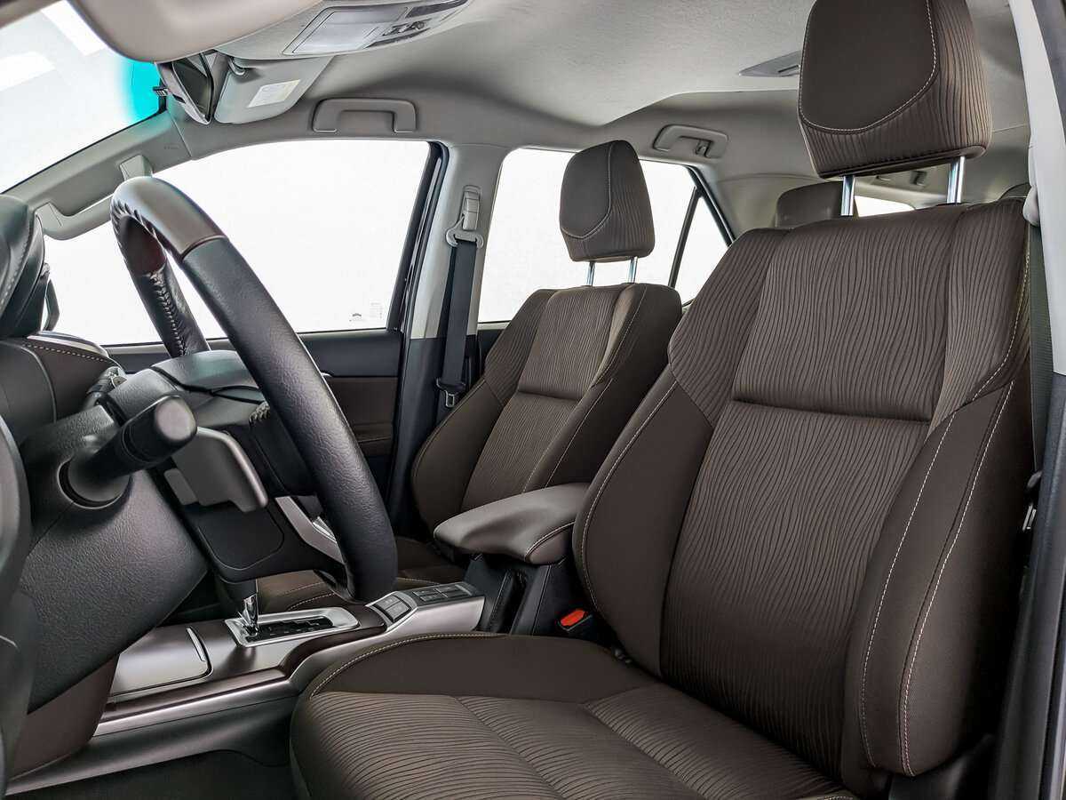 Toyota Fortuner, 2018 Фото №16