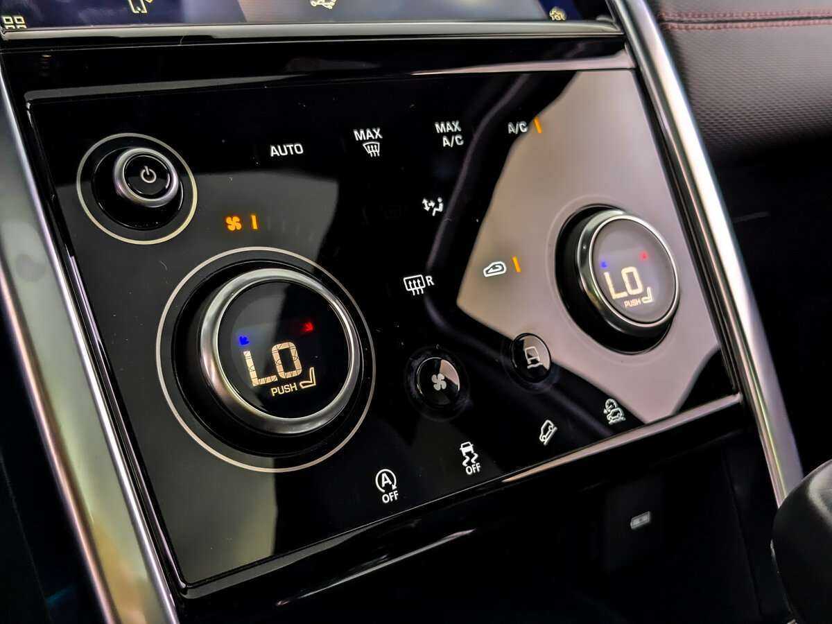 Land Rover Discovery Sport, 2022 Фото №22