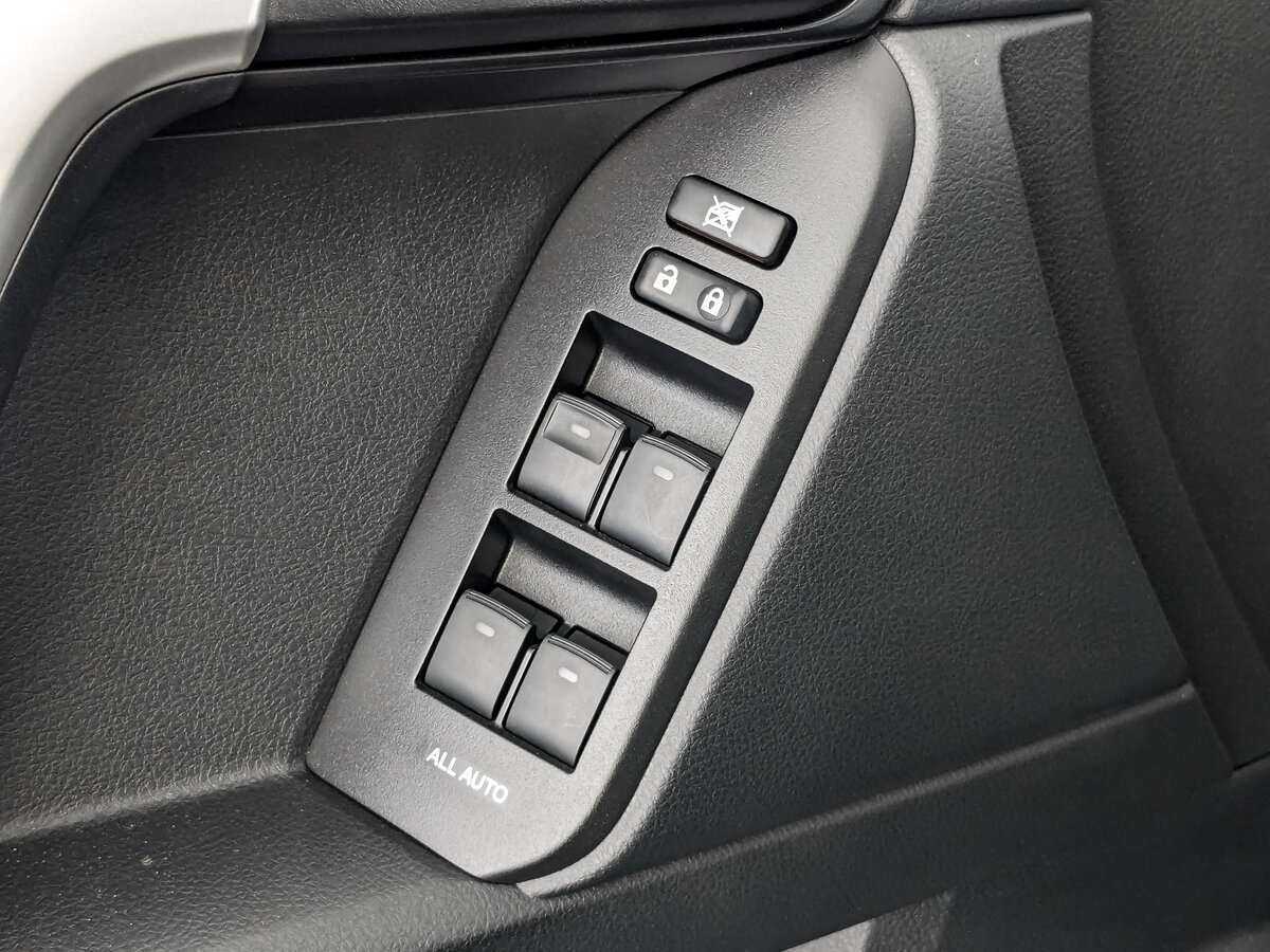 Toyota Land Cruiser Prado, 2022 Фото №22