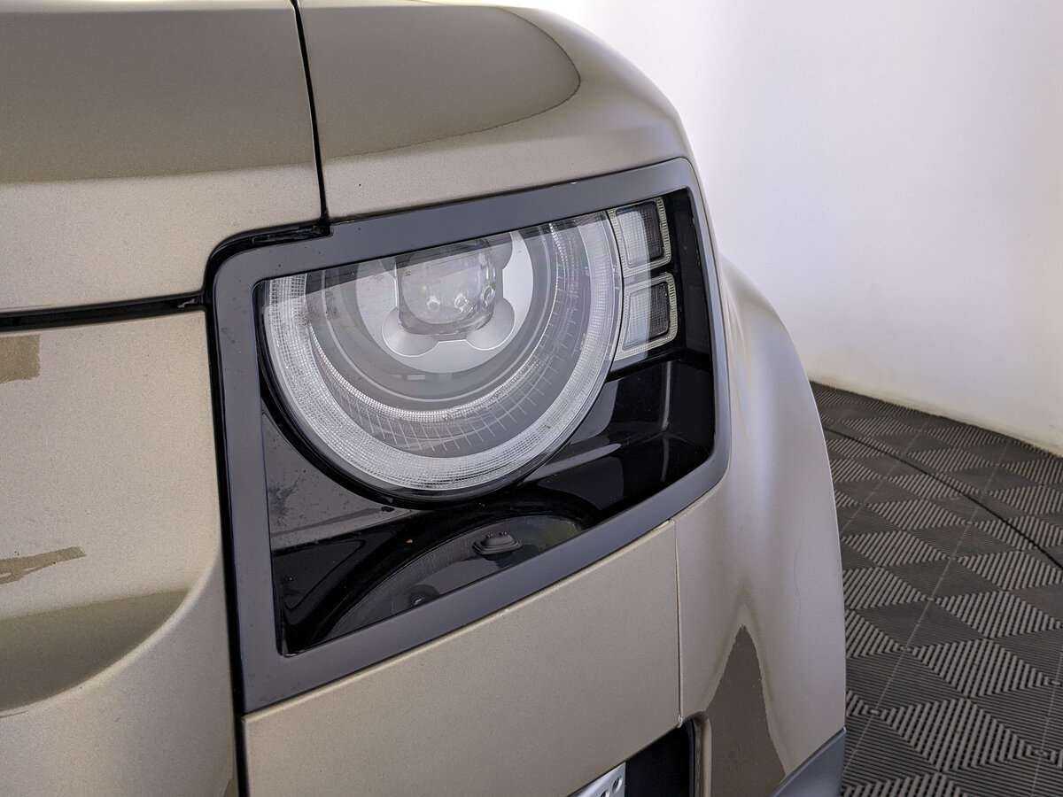 Land Rover Defender 110, 2020 Фото №9