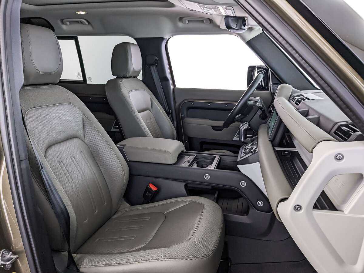 Land Rover Defender 110, 2020 Фото №21