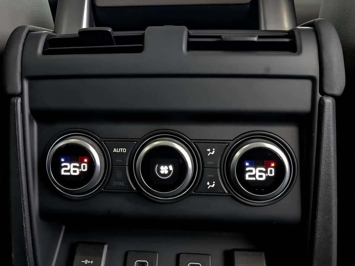 Land Rover Defender 110, 2020 Фото №28