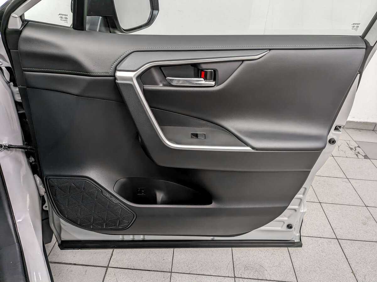 Toyota RAV4, 2022 Фото №20