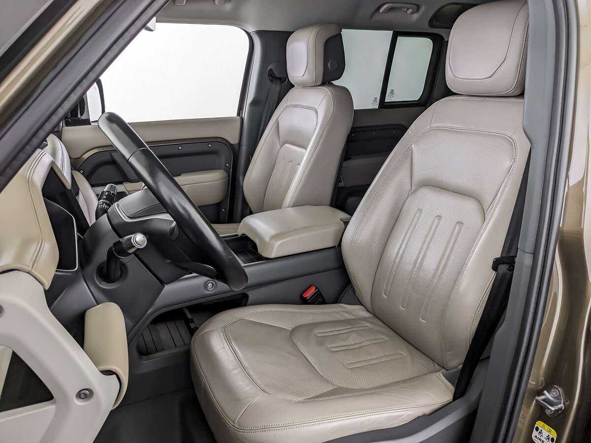 Land Rover Defender 110, 2021 Фото №13