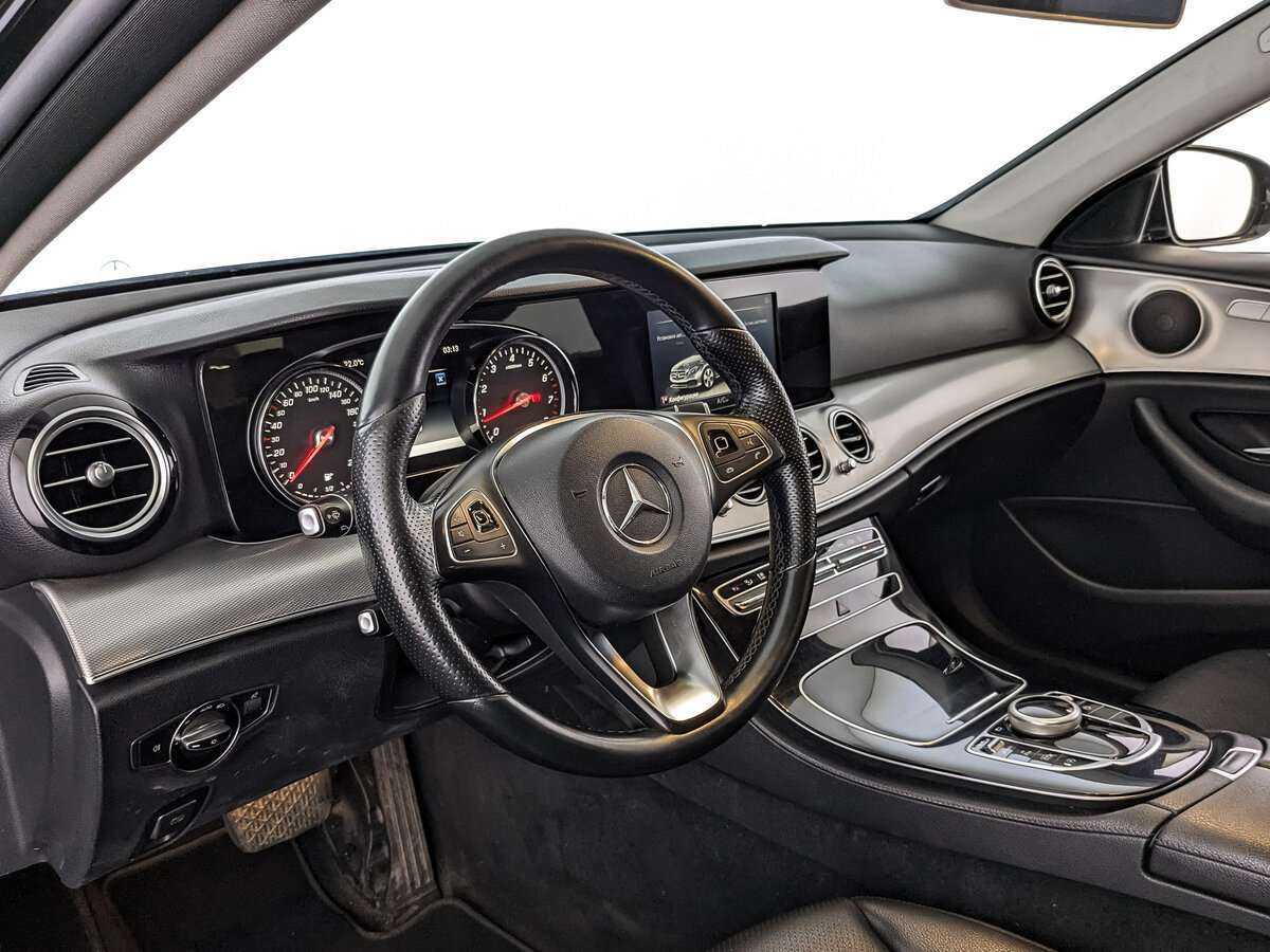 Mercedes-Benz E-Класс 200, 2018 Фото №11