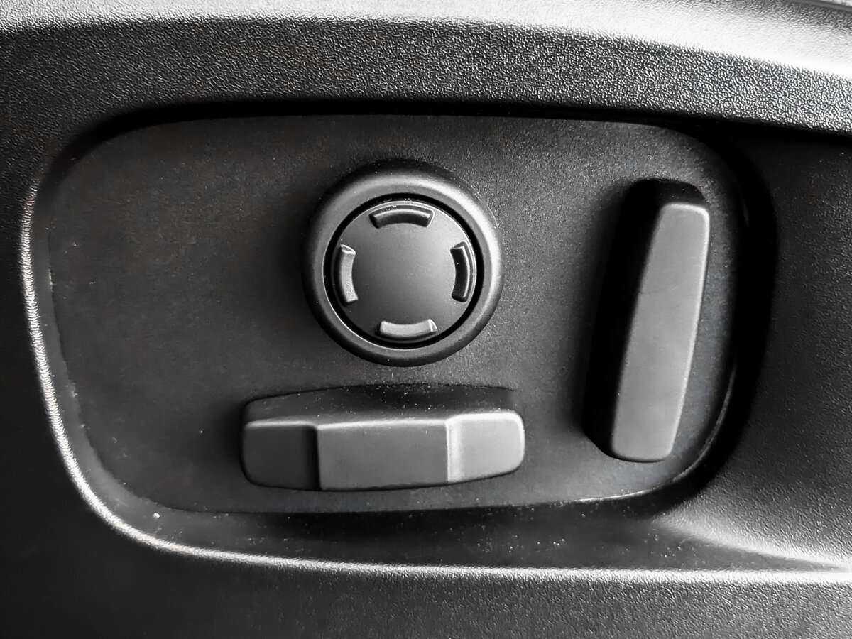 Land Rover Defender 90, 2021 Фото №12