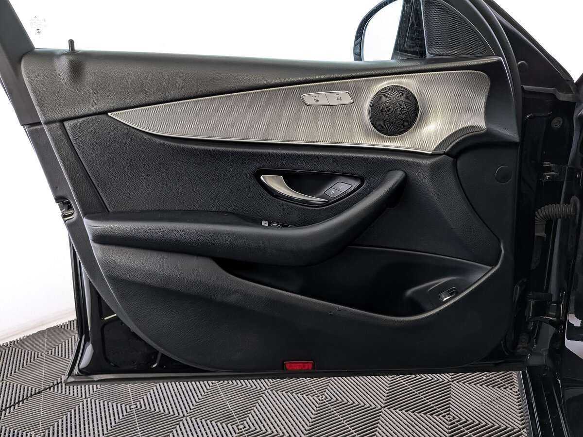 Mercedes-Benz E-Класс 200, 2018 Фото №15