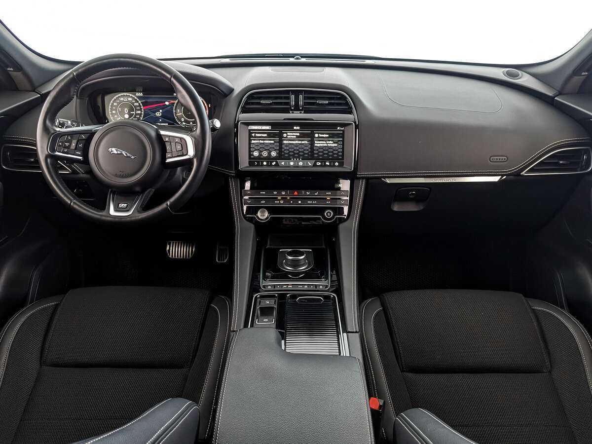 Jaguar F-Pace, 2019 Фото №10