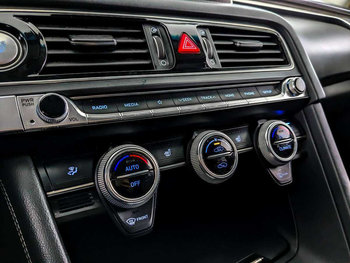 Genesis G70, 2018 Фото №22