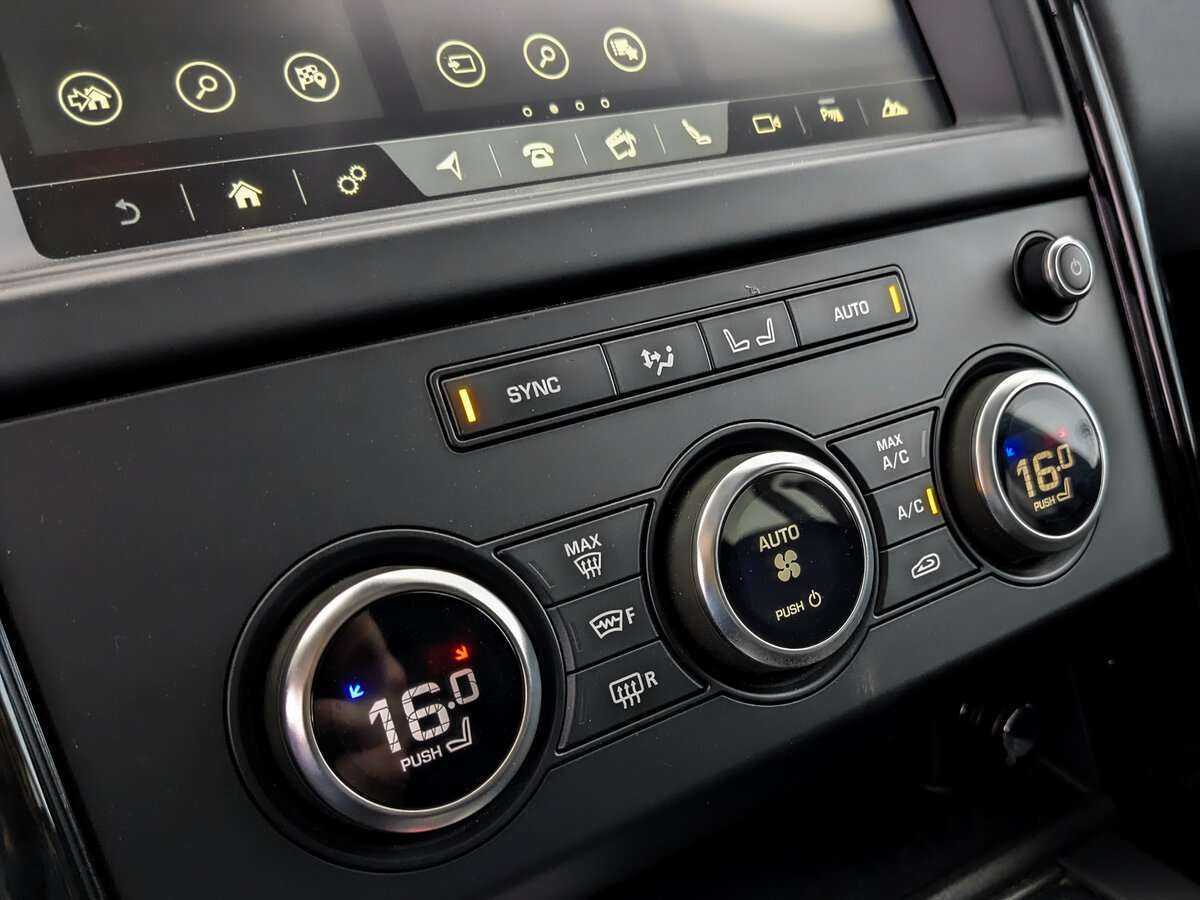 Land Rover Discovery, 2018 Фото №20