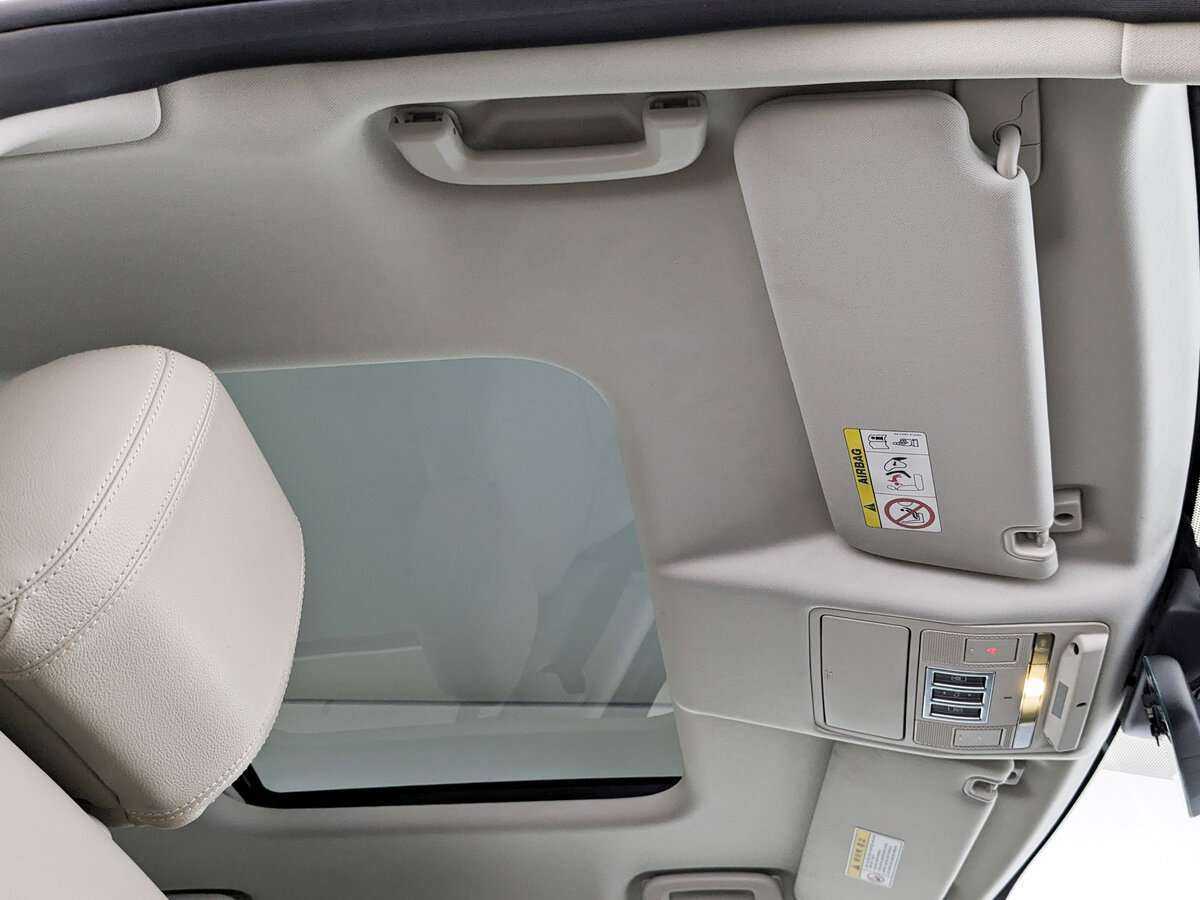 Land Rover Discovery, 2018 Фото №19