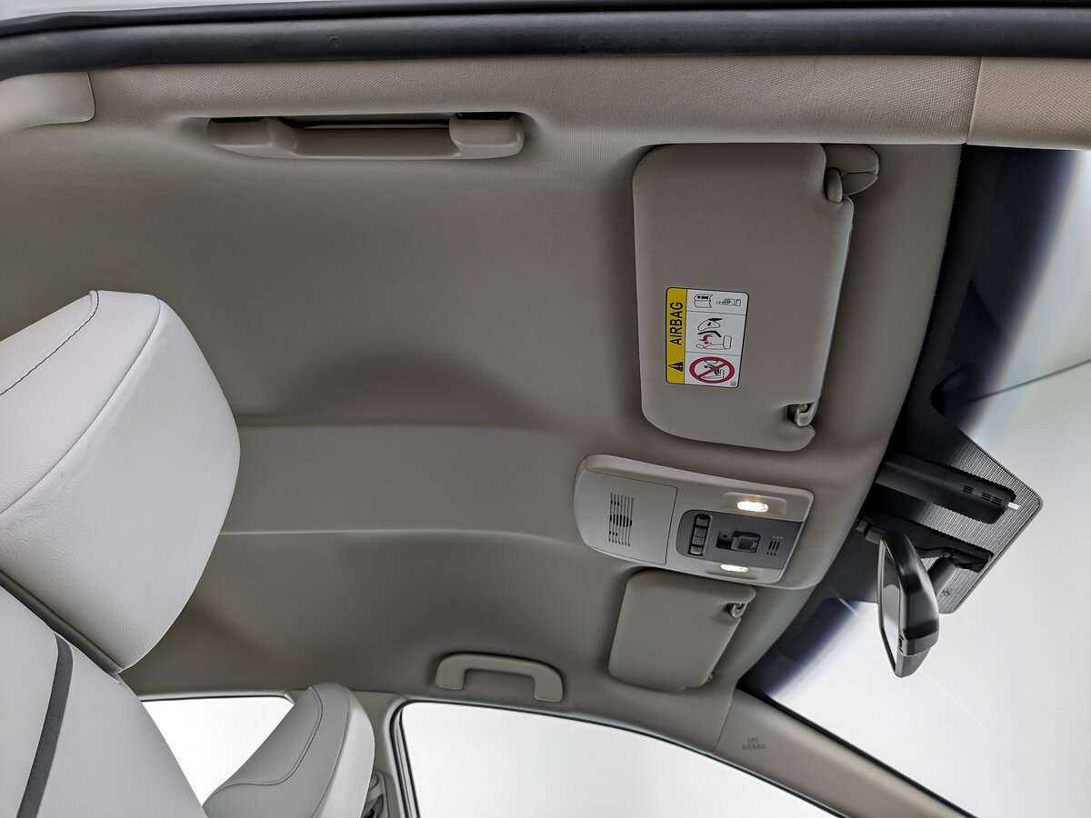 Toyota Camry, 2021 Фото №19