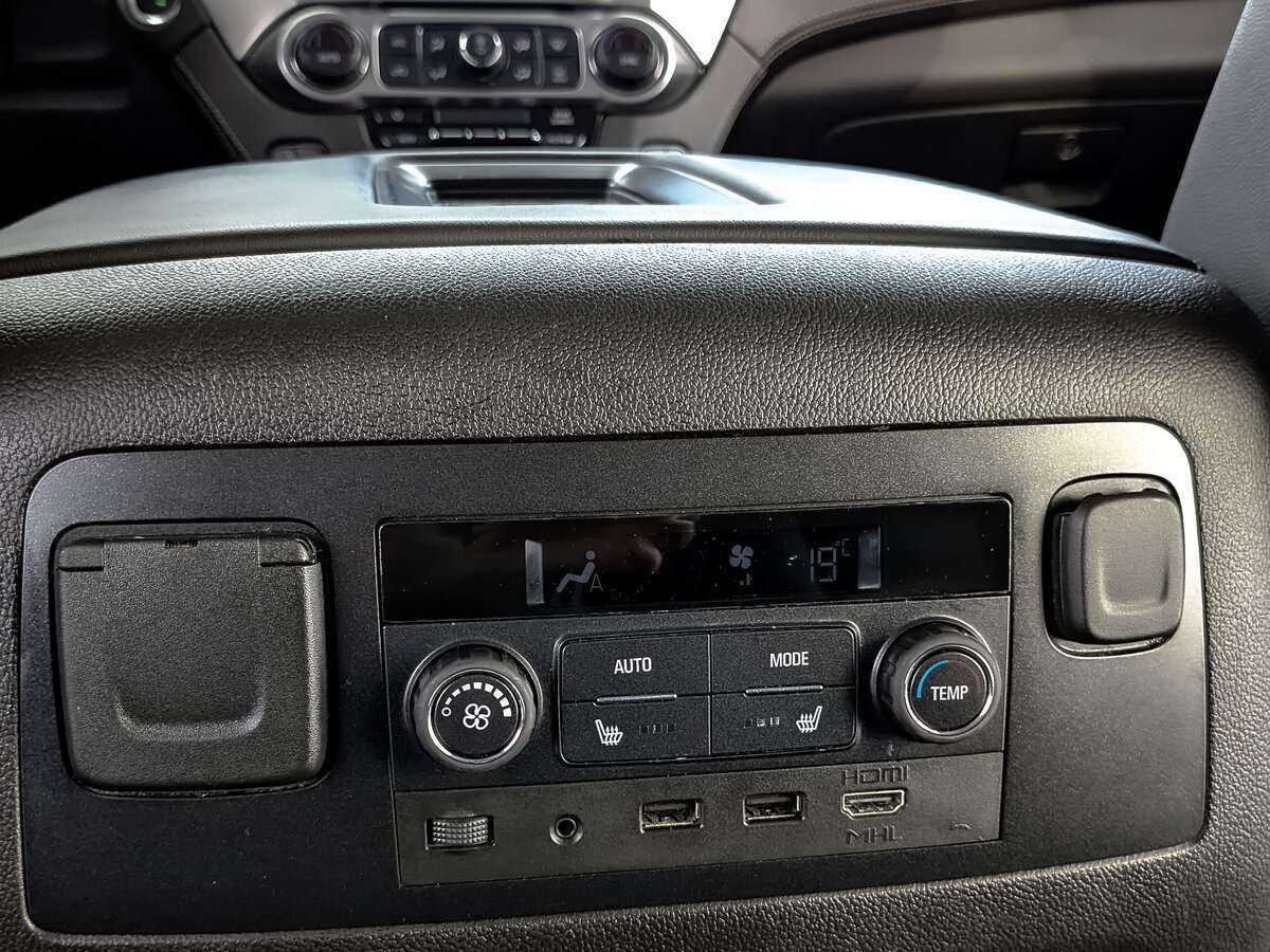 Chevrolet Tahoe, 2020 Фото №23