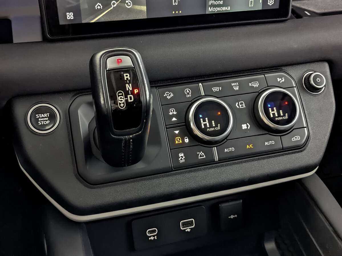 Land Rover Defender 110, 2020 Фото №17