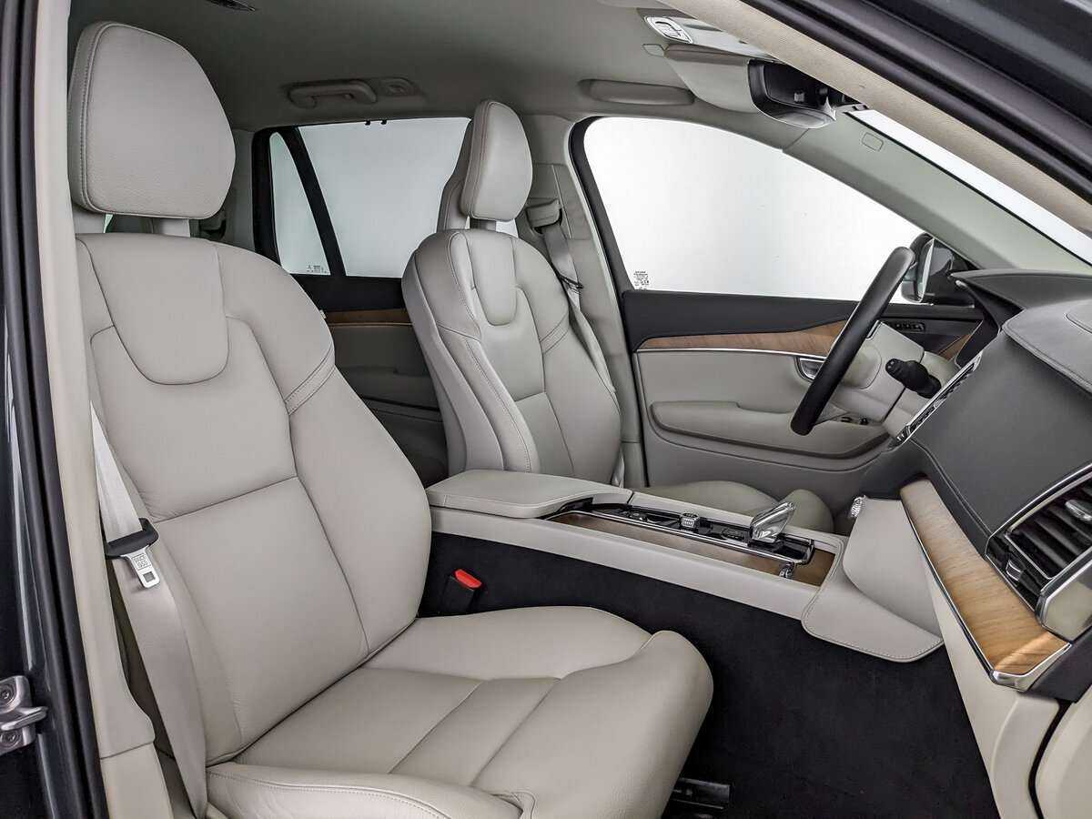 Volvo XC90 B5, 2021 Фото №19