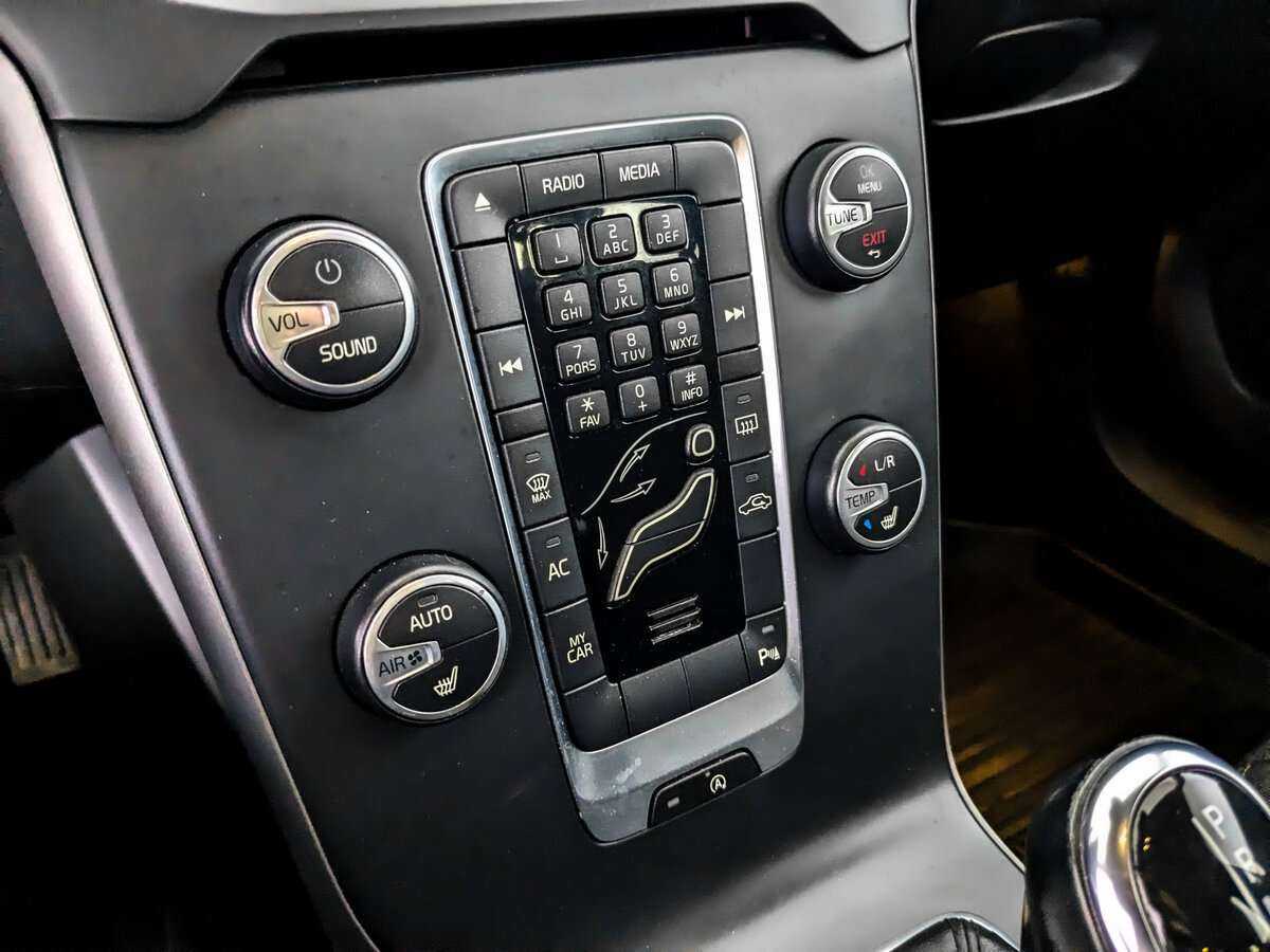 Volvo V40 Cross Country, 2014 Фото №21