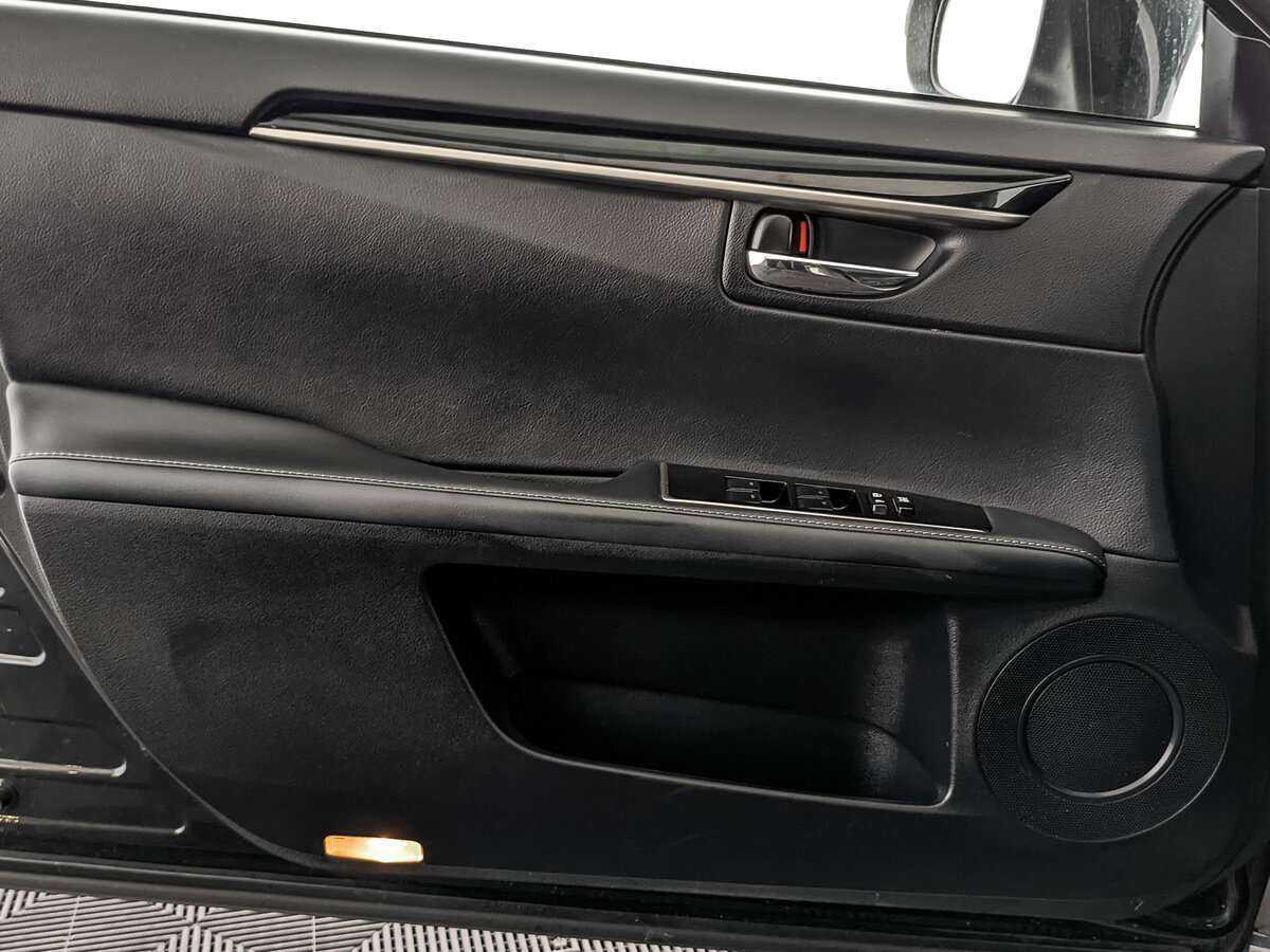 Lexus ES 200, 2018 Фото №15
