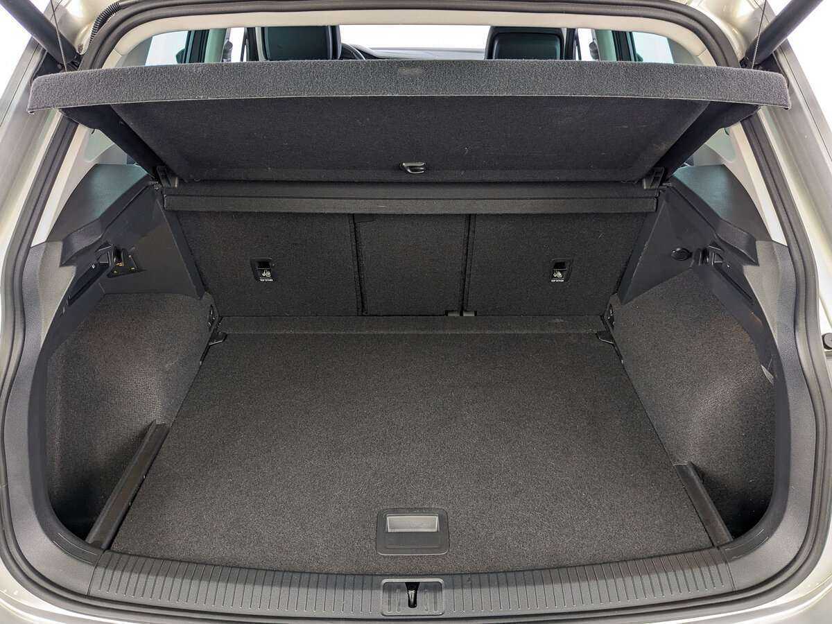 Volkswagen Tiguan, 2021 Фото №10
