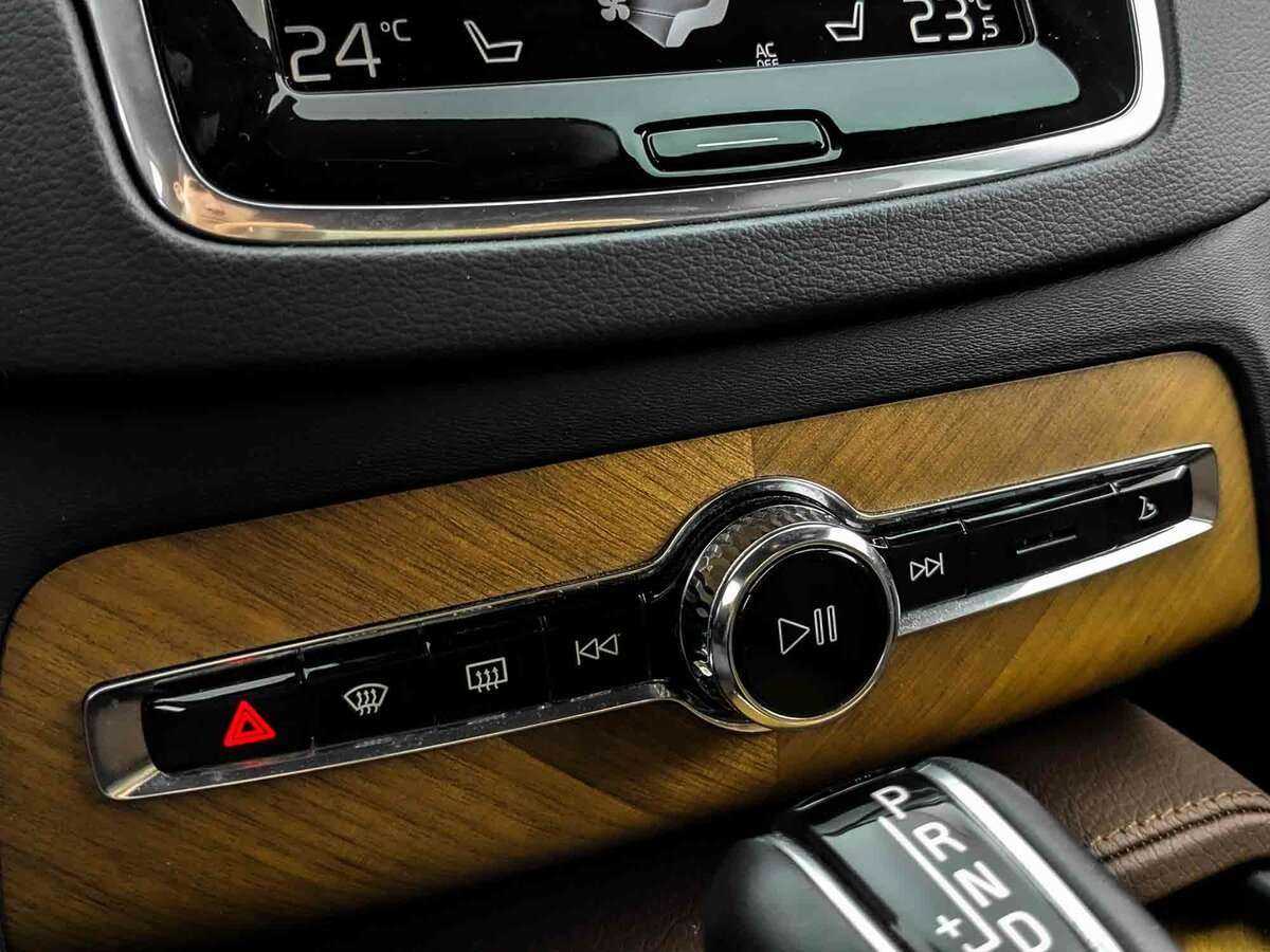 Volvo XC90, 2021 Фото №23