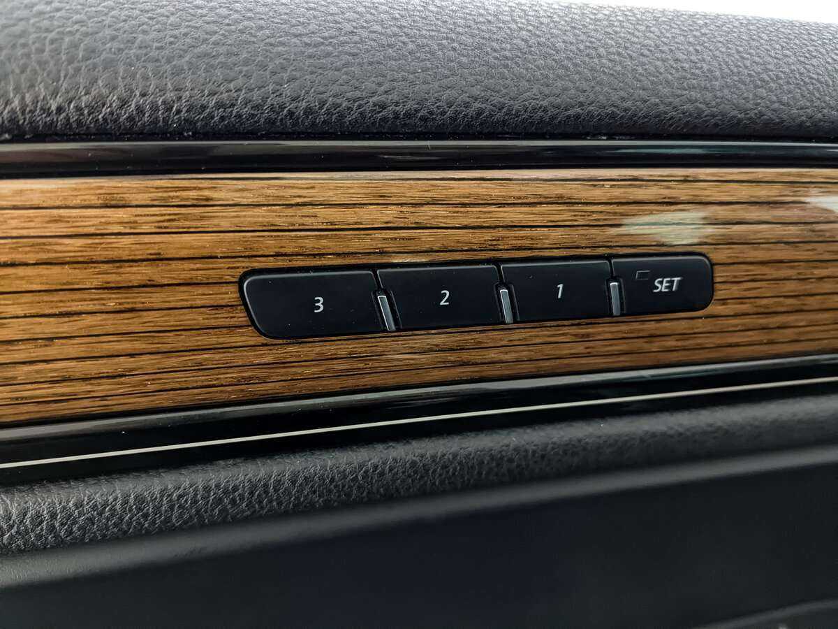 Volkswagen Touareg, 2017 Фото №23