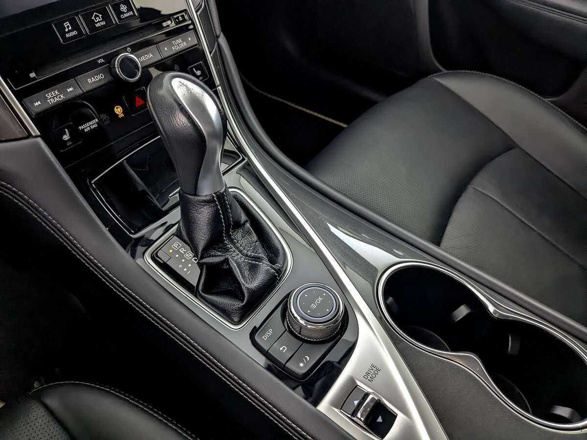 Infiniti Q50, 2016 Фото №21