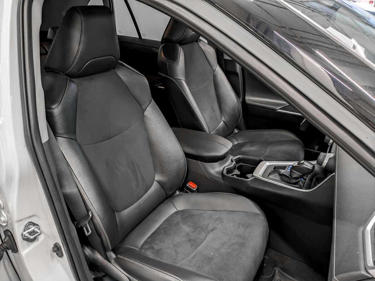 Toyota RAV4, 2021 Фото №19