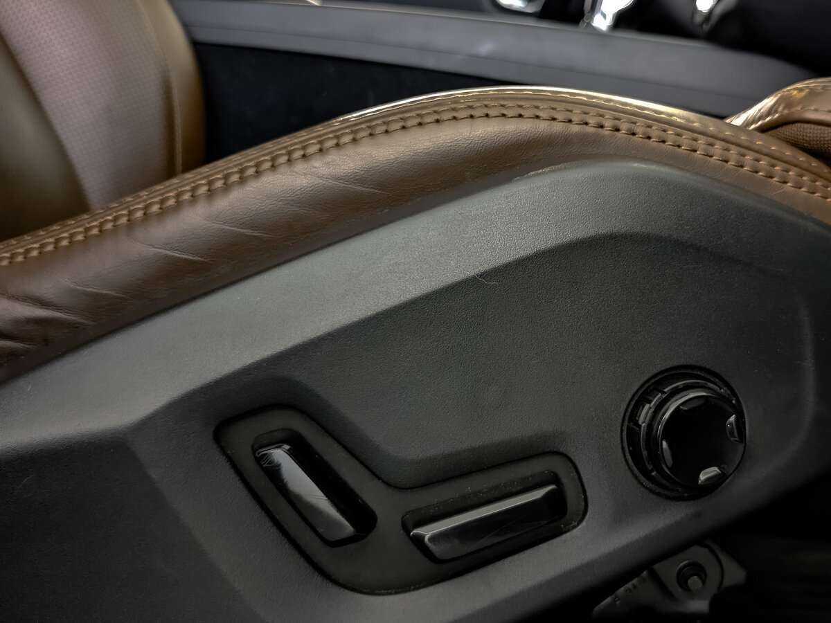 Volvo XC60, 2018 Фото №23