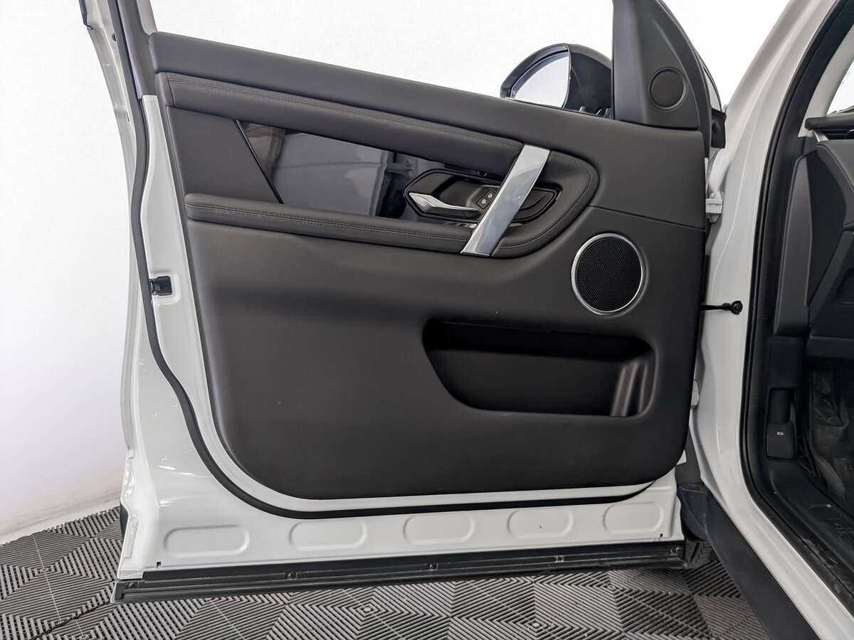 Land Rover Discovery Sport, 2022 Фото №18