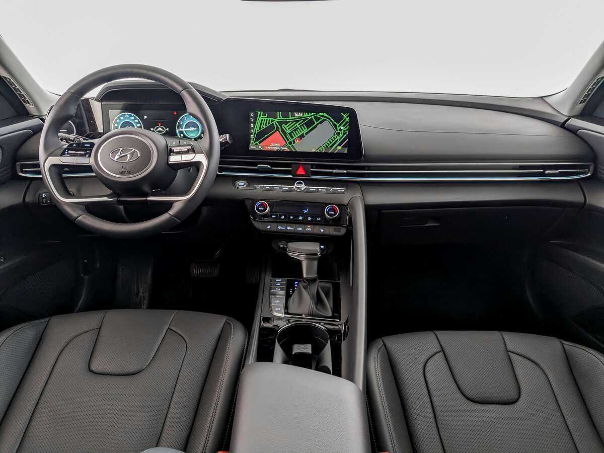 Hyundai Elantra, 2022 Фото №14