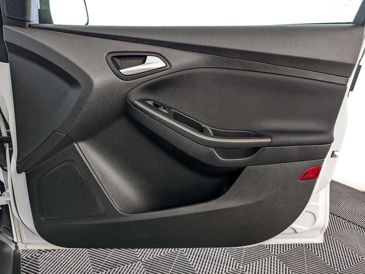 Ford Focus, 2018 Фото №21